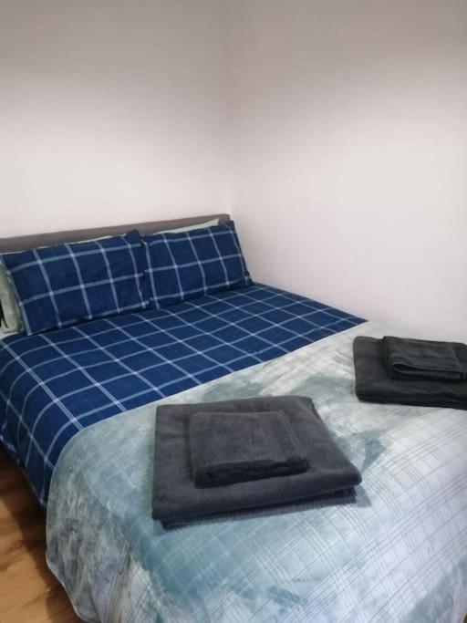 Stylish One Bed Flat With Private Parking Aberdeen Exterior foto