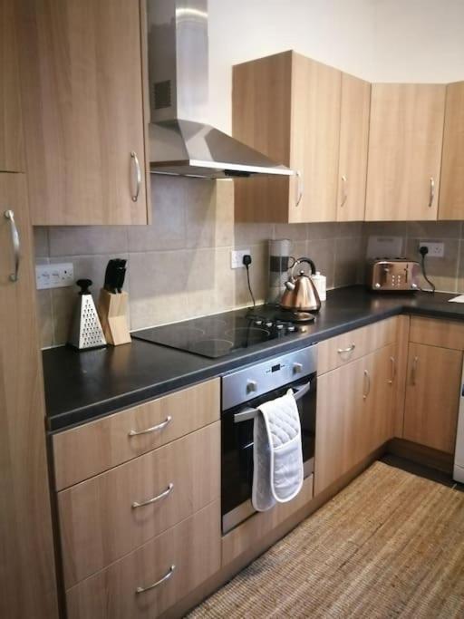 Stylish One Bed Flat With Private Parking Aberdeen Exterior foto